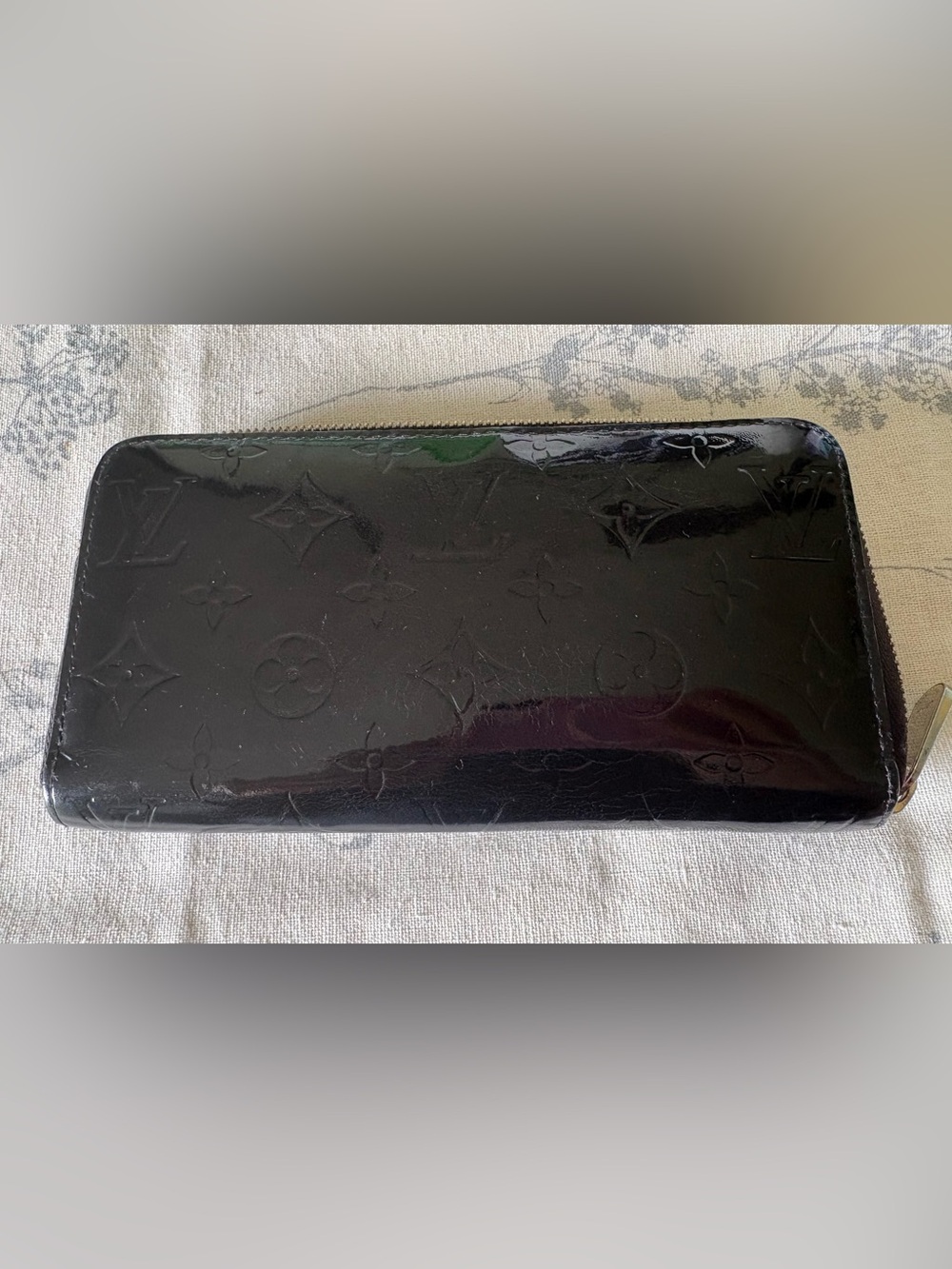 Louis Vuitton Black Vernis Monogram Zip Wallet - Picture 3 of 10